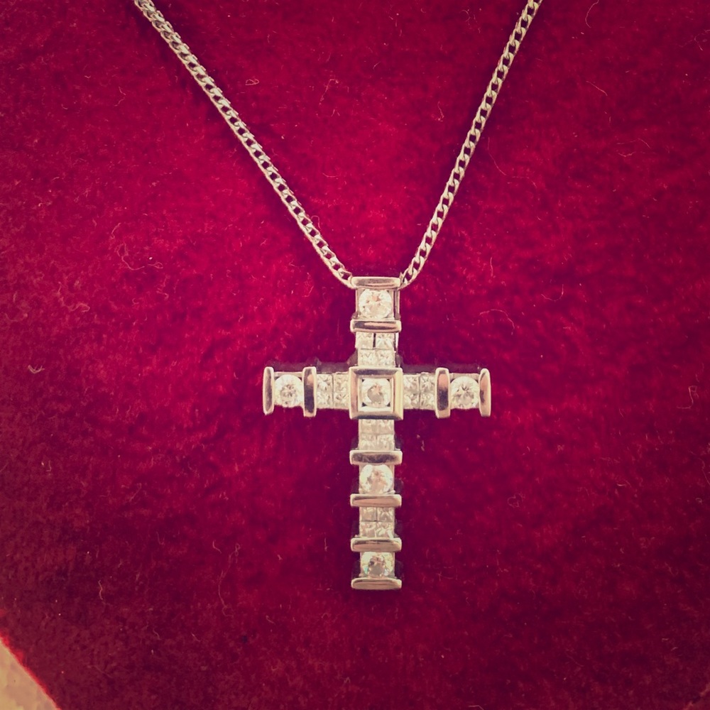 Espectacular Diamonds and white gold necklace